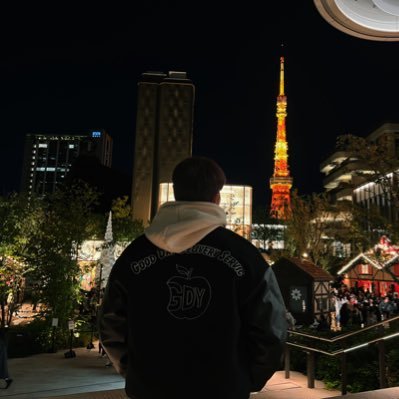 Truong81352984's profile picture. ❤️