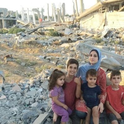 hello ,I'am walaa , 33 years old , mom of four, living in Gaza🇵🇸🍉please help me survive genocide and feed my family.
👇Donate in link