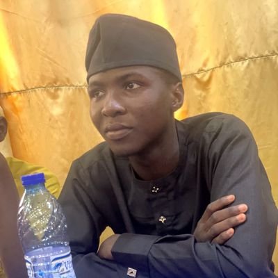 AyomideShith's profile picture. 