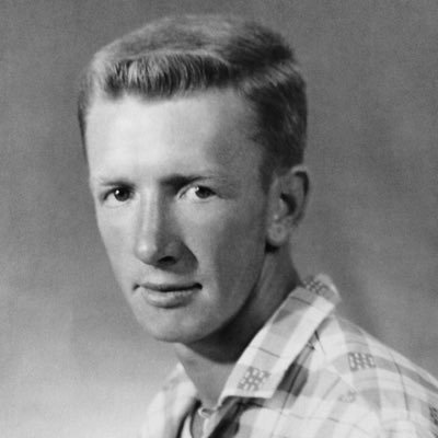 Kurtoniann's profile picture. 