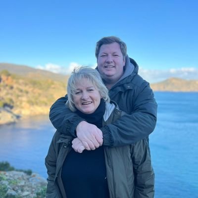 MalteMainEvent's profile picture. Warum ich auf X bin? Um den rechten Leerdenkern auf den Sack zu gehen! 

Karneval und Fussball sind Bunt! Und Politik hat im Sport sehr viel zu suchen!