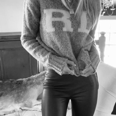 28293949918262a's profile picture. 