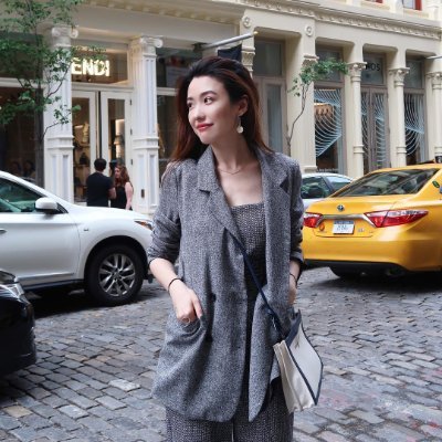 Clothing designer, entrepreneur, and still looking for my perfect match. 😉🧵❤️