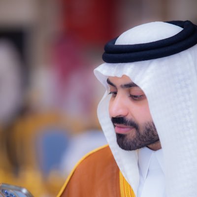 حاول أن تكون التغيير الذي تريد أن تراه في العالم .