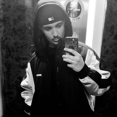 izmediinaa's profile picture. 🇮🇨