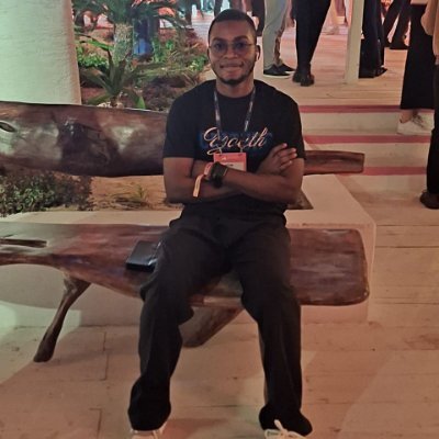 Abdulbasitemi's profile picture. •Business and Tech👨‍💻 •Building Afren AI.: AI powered execution system that transforms ideas into fully functional software.