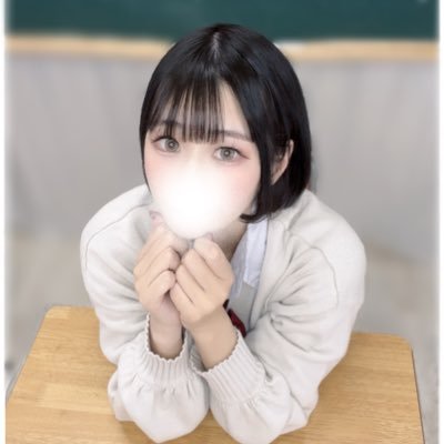 京都と梅田の学校に通っている女学生💓/ ぽちゃっこ、ワンピース、ドラゴンボールが好ち🐰/ご予約はDMまで💌💭