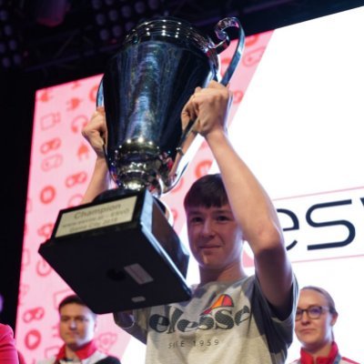 lukas999_'s profile picture. 