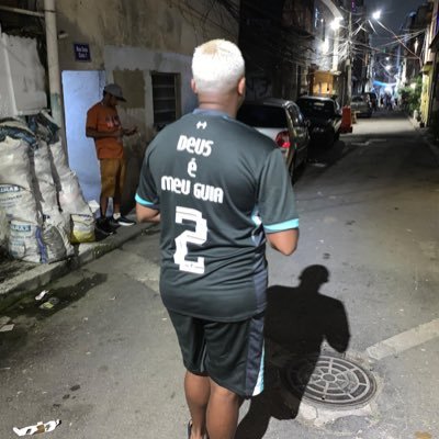eu vou fazer de tudo pra você fica,mas é que eu vivo no meu mundo e tô sempre perdido..🎶🎈. Eterna genilda😔🏴👸🏾