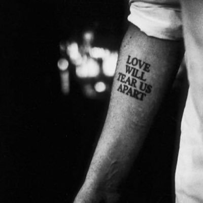 Joy Division, nothing more and nothing less 🩶 Follow us and our main account @pillolerock and @pillolecult @grungypills