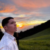 Humberto (@_moracr) 's Twitter Profile