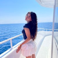 Lola (@dramaticchica) 's Twitter Profile