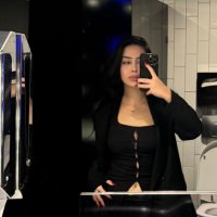 b (@mydearmelanc) 's Twitter Profile