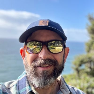 mcjpneil's profile picture. oh hi!