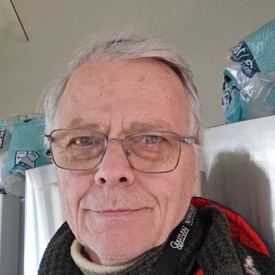 AndyonX44998's profile picture. 