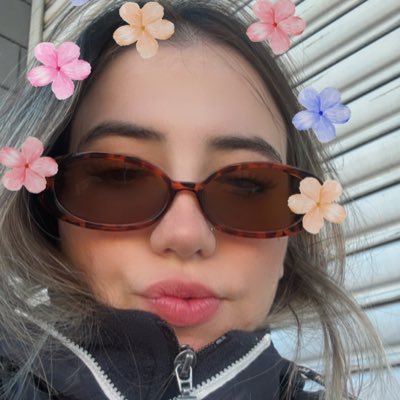 _ermartins's profile picture. falo nada com nada e vivo cansada