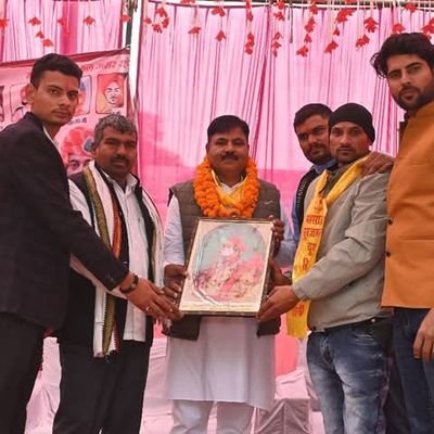 अध्यक्ष
भारतीय किसान यूनियन (चढूनी)
भरतपुर संभाग
संयोजक
समाज सुधारक समिति
राजनैतिक विश्लेषक रक्षा सुरक्षा सलाहकार,