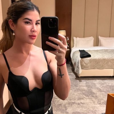 LadyDee684's profile picture. add up fans and I will follow you back😘 fans page