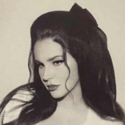 thatonebygotye's profile picture. 𝓛'𝓮𝓷𝓯𝓮𝓻, 𝓬'𝓮𝓼𝓽 𝓵𝓮𝓼 𝓪𝓾𝓽𝓻𝓮𝓼