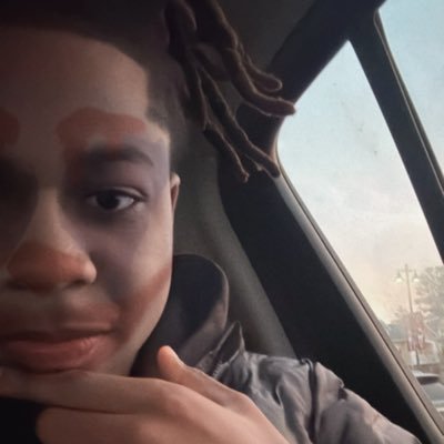 siayurrsolo's profile picture. only up here to troll