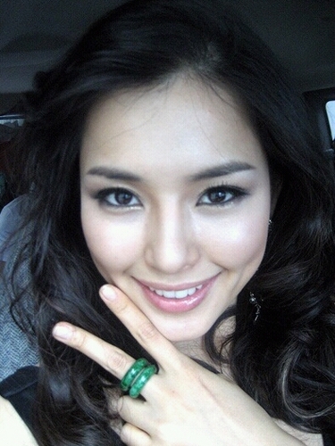 anjy1976's profile picture. 트윗초보.. 친구해요^^