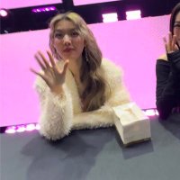 shaine (@jungjeshikkaa) 's Twitter Profile