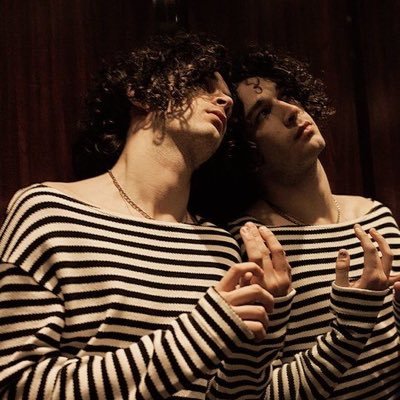i can’t exist within my own head, so i insist on haunting your bed // 20 // aus // they/them // part time soulmate, full time problem // priv @GD0THEHIHATSNOW
