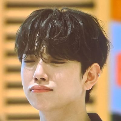 STREAM & VOTE | 𝔀𝓸𝓷𝔀𝓸𝓸𝓻𝓲𝓭𝓮𝓾𝓵 |19| 💎 oa na carat + sobrang oa na minwonist imnida • my lifeline @pledis_17