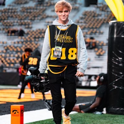 Creative 🎥 for @theiowahawkeyes // Sports🎥 // University of Iowa🦅 // 2026 // Iowa City, Iowa📍