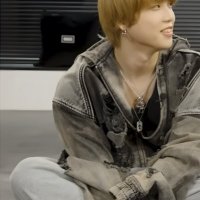 愛 (@l91uvsh15) 's Twitter Profile