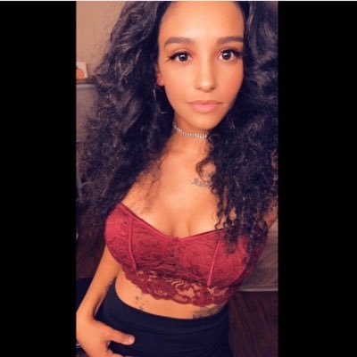 MarryMelen699's profile picture. I cofound myself loyal , caring , honest with good sense of humor ❤️❤️❤️