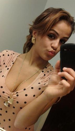 sendita_david's profile picture. 