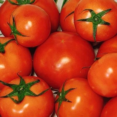 To_m_ado's profile picture. 