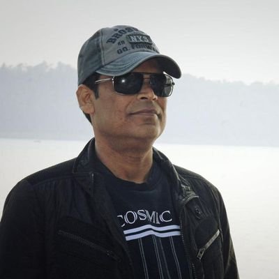 डिग्री रद्दी के भाव बिक जाती है
जब जिंदगी इंटरव्यू लेना शुरू करती है...