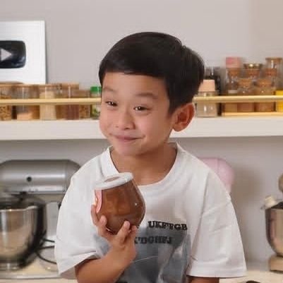 heatblast_'s profile picture. don't forget to be gratefull everyday