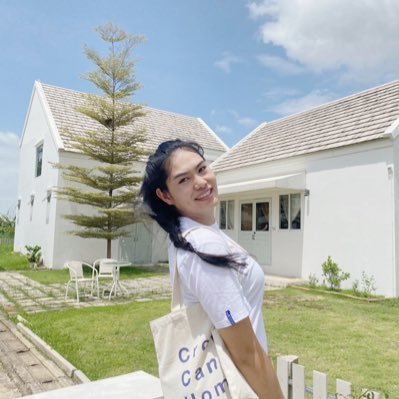 Taweewut32's profile picture. ไม่สวยหรอกพี่อี่นี้มันแซ่บ😂