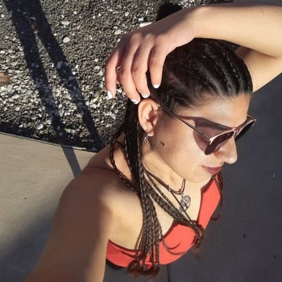 A 100 años luz de ser perfecta 🙃
Libriana ♎
¡El arte de coincidir!💫
25🎀