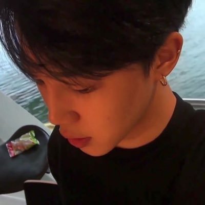 aurornsadprose's profile picture. straight from the tortured poets department