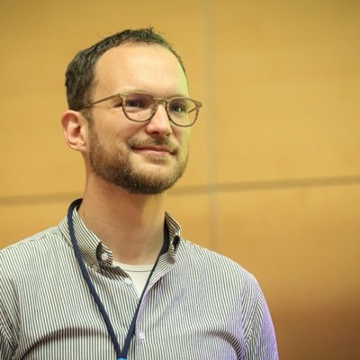Pro Politikwechsel in Wirtschaft, Energie, Migration. Für Asylkontingentlösung, harte Ehrlichkeit & Union. Privat hier.