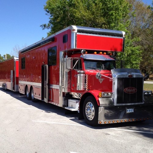 coreyjyake's profile picture. 