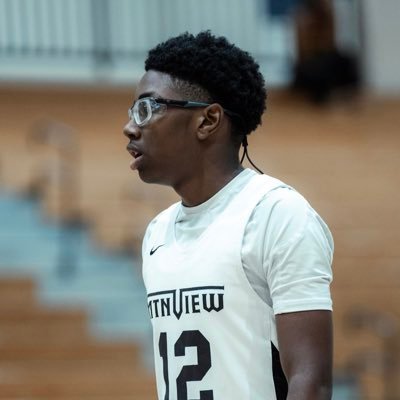 Mountain view high school || Class of 28 ||6'3||Pf Sf || Student athlete 📚 || 3.5 Gpa|| email qyoung2010@gmail.com ||