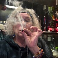 Dabbing Granny (@darealgranny) 's Twitter Profile Photo