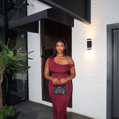 Julietughanzee's profile picture. I speculate Currencies.
Saved by GRACE.