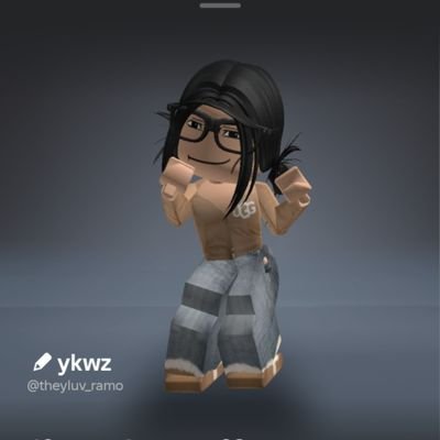 ramona_38784's profile picture. Dc: ramo.pookie_64737
Roblox: theyluv_ramo