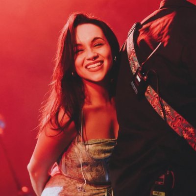 ItzelGu04411871's profile picture. 