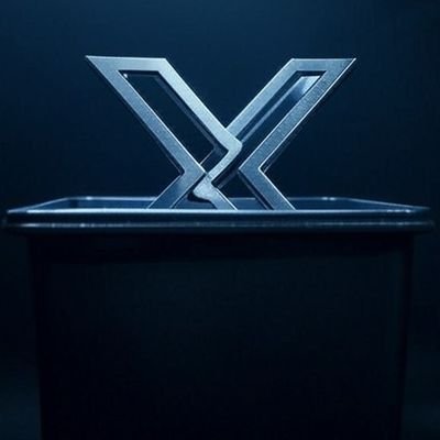 xbin8r's profile picture. Technophile