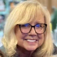 Elizabeth Hulbert (@nanahulbert) 's Twitter Profile