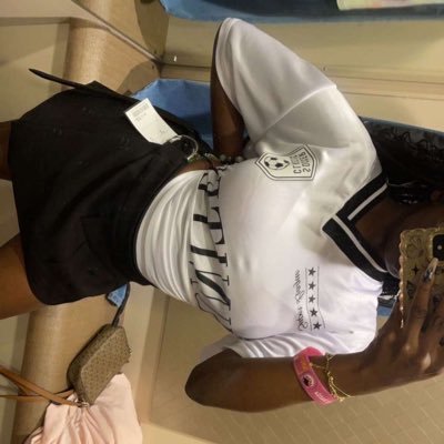 Dwarfism_tweets's profile picture. snap : dfw.lamiii