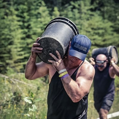 Yeg Photographer, Proud Edmontonian, Electrician, Oilers, EE, Bucs fan (NFL) Loves music, cars & sports! Keith Moore Photography - Explore. Create. Inspire.