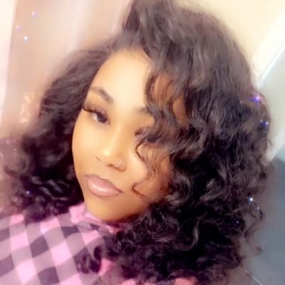 🦋🖤 Confidence is Key. 🔑 Love Yourself🥰📸:iam.liyahh01